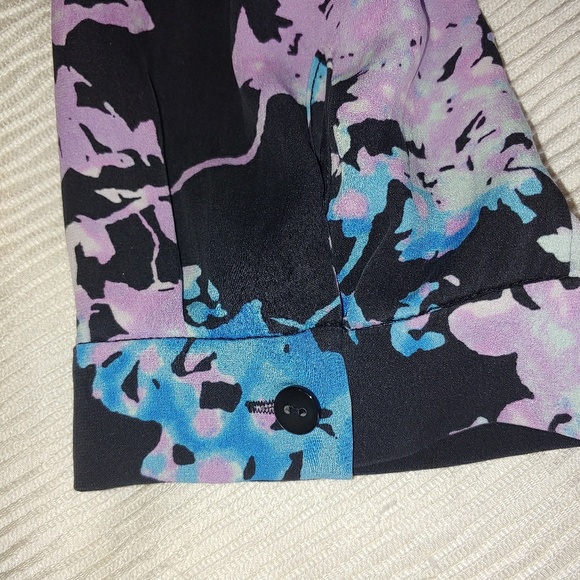 DIANE VON FURSTENBERG Silk Freya Shirt Dress - Picture 9 of 15